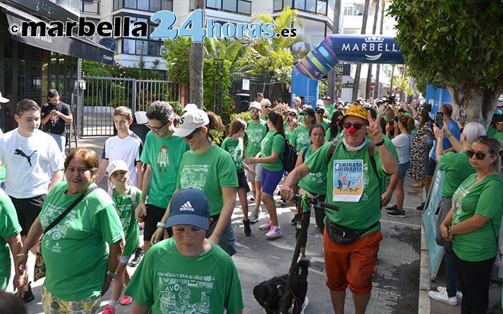 Éxito de la segunda caminata solidaria "de narices" a beneficio de AVOI