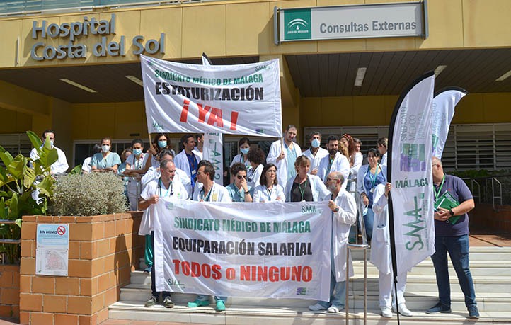 Nueva protesta de los médicos de guardia en el hospital de Marbella