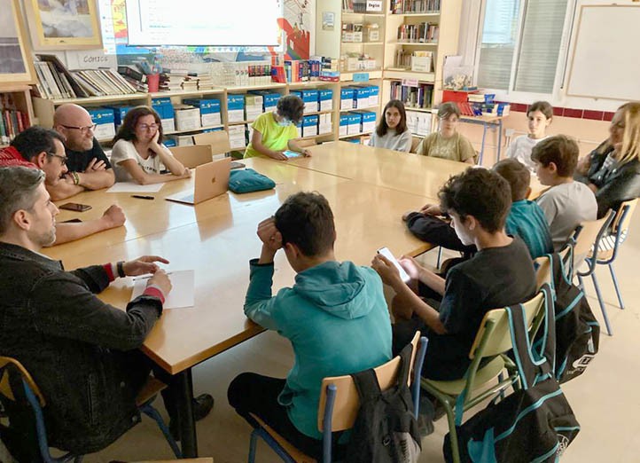 El instituto Bahía Marbella lanza el segundo número de su revista escolar