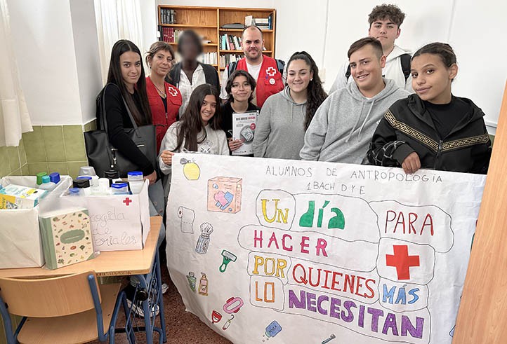 Alumnos del IES Río Verde participan en un proyecto de inclusión con Cruz Roja