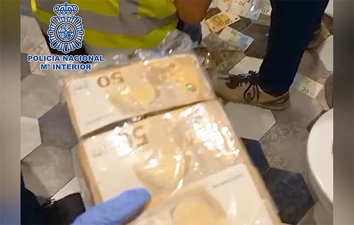 Desarticulan en Marbella una casa de citas donde explotaban a siete mujeres