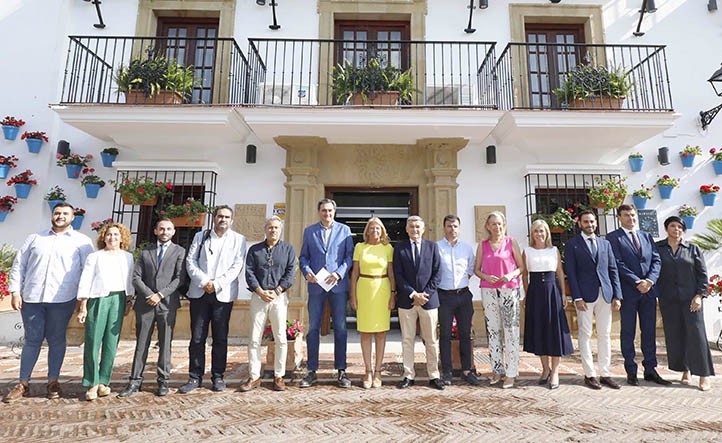 Muñoz amplia a diez los miembros de la Junta de Gobierno de Marbella