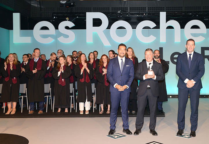 El chef Joan Roca, premiado en Marbella en la clausura del curso de Les Roches