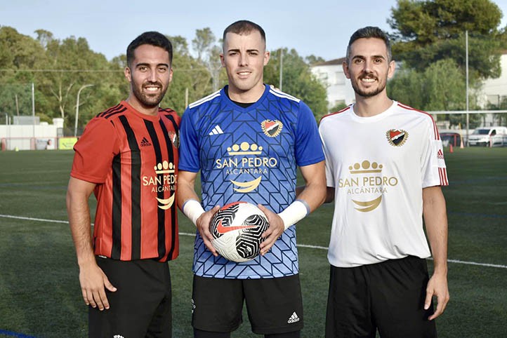 Adidas vestirá al San Pedro en la temporada del 50º aniversario