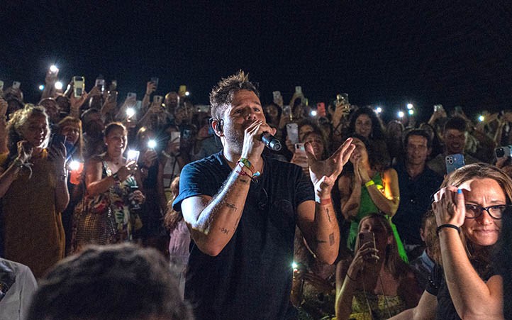 Pablo López vuelve a encandilar al público en el Starlite de Marbella