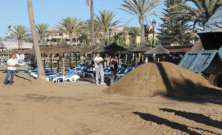 Muñoz echa arena en las playas de San Pedro casi a finales de agosto