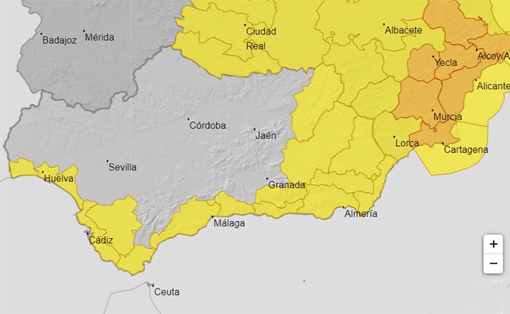 Alerta por lluvias y tormentas este domingo en la Costa del Sol Occidental