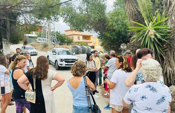 Vecinos del Camino de los Pescadores claman por las obras del Auntamiento