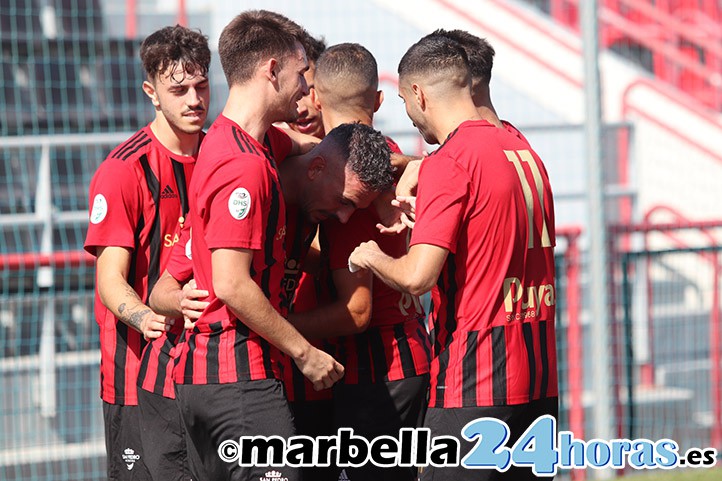 El San Pedro presenta su candidatura al ascenso aplastando (4-0) al Alhaurín