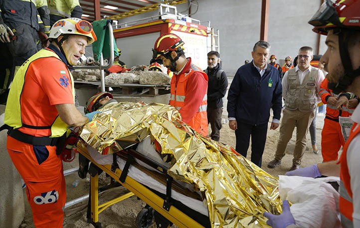 Un simulacro de terremoto moviliza a más de 400 efectivos en Marbella