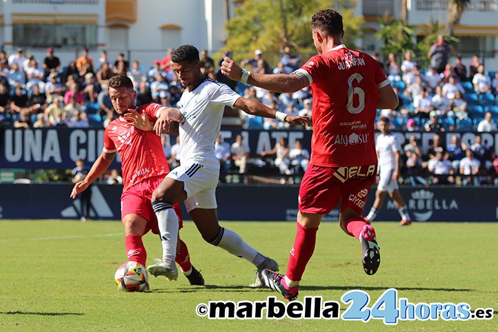 El Marbella merece más pero se estrella ante el muro del Antoniano (0-0)