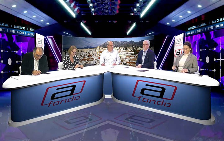 La tertulia de televisión "A Fondo" analiza un lunes más la actualidad local