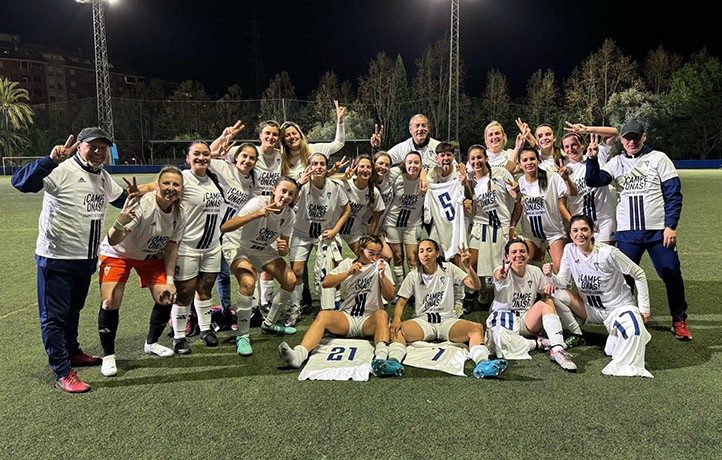 Las chicas del Marbella FC suben a Segunda Andaluza tras ganar al Vélez