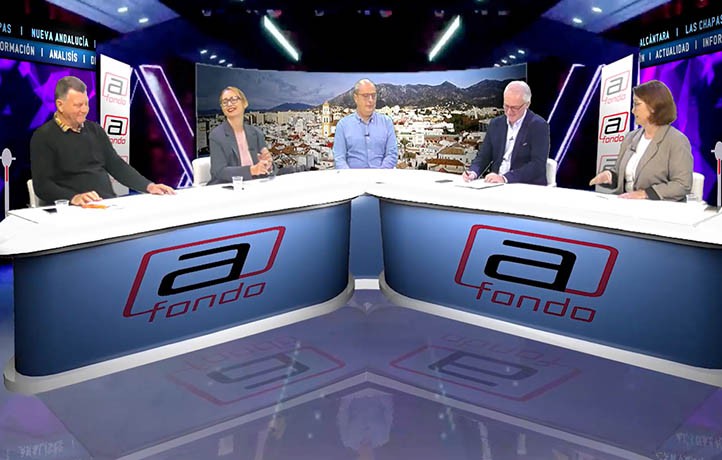 Nueva entrega de "A Fondo", la tertulia de televisión con la actualidad local