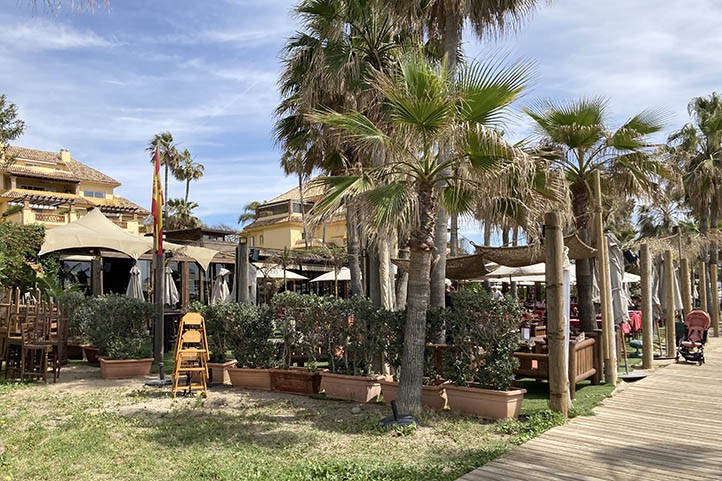 Marbella tiene el mayor número de chiringuitos expedientados en Andalucía