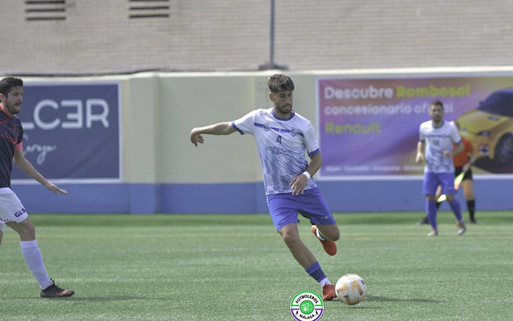 Doblete de Sergio Esteban para poner al Mijas Las Lagunas en el liderato