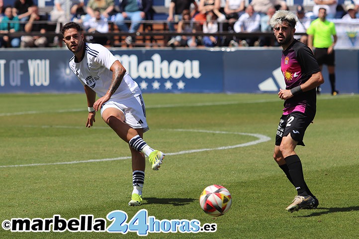 Aitor Puñal lidera al Marbella para sumar los tres puntos del Trofeo Moñi-M24H