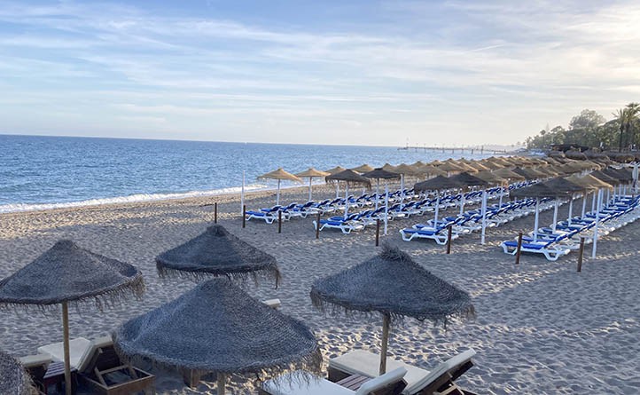Marbella es un año más el municipio andaluz con más banderas azules