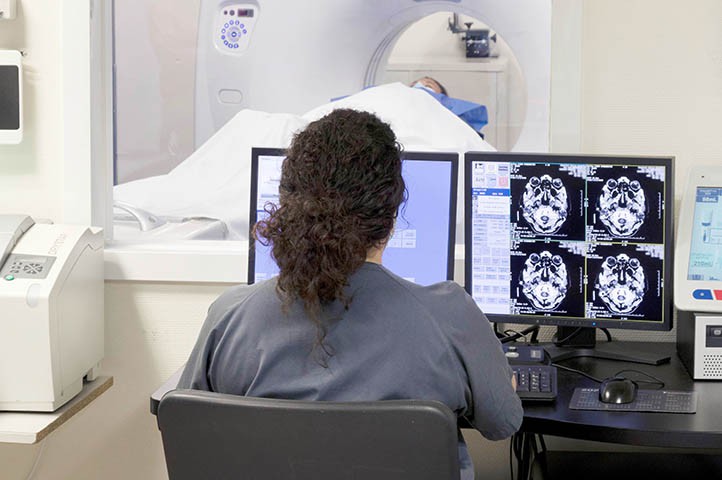 Heridos en accidentes de tráfico suelen acudir tarde a unidades especializadas