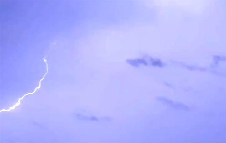 Tormentas con gran aparato eléctrico, pero poca lluvia en Marbella