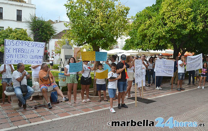 Clamor de los hamaqueros: "Nos quieren echar de Marbella"
