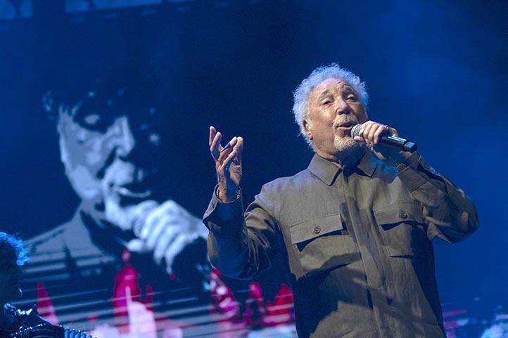Tom Jones demuestra en el Starlite de Marbella que sigue en plena forma
