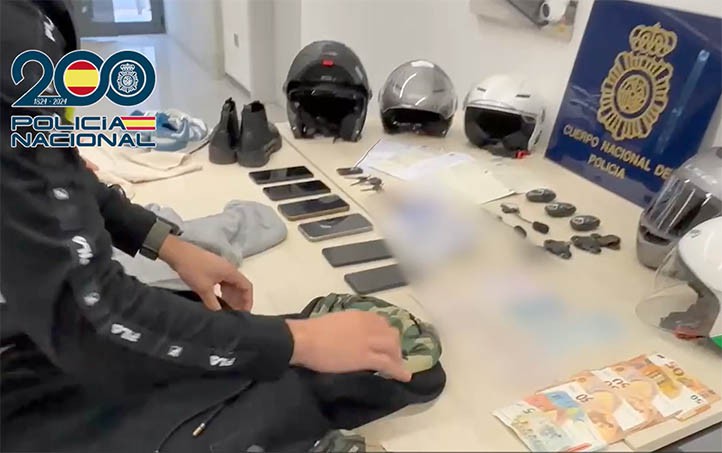 Cinco detenidos en Marbella que robaban relojes desde una moto
