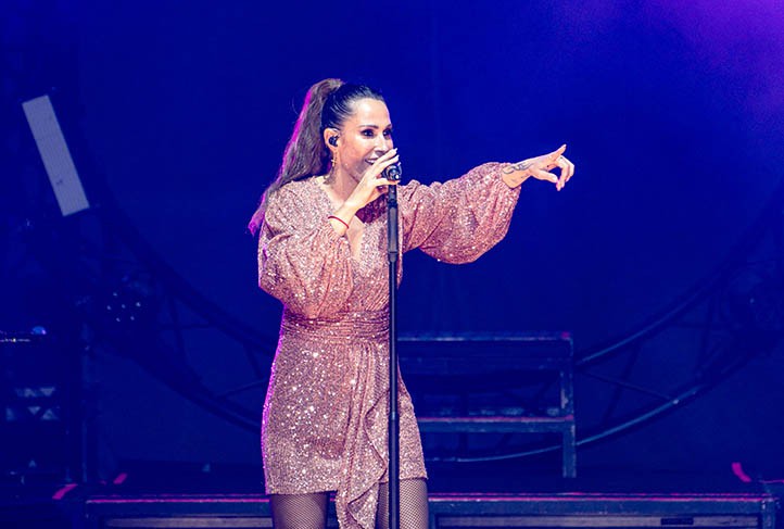 Malú derrocha talento en Marbella con la gira de sus 25 años como artista