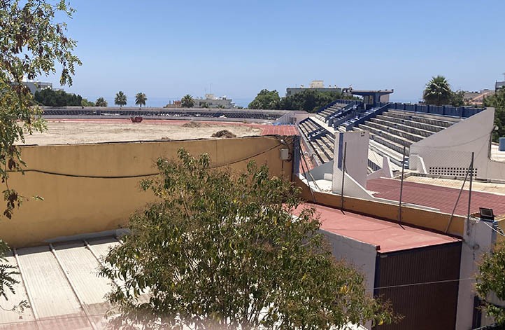 La alcaldesa vuelve a alargar los plazos para el nuevo estadio de Marbella