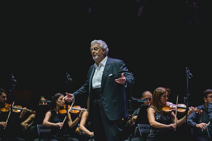 Plácido Domingo agiganta su leyenda entre vítores y aplausos en Marbella