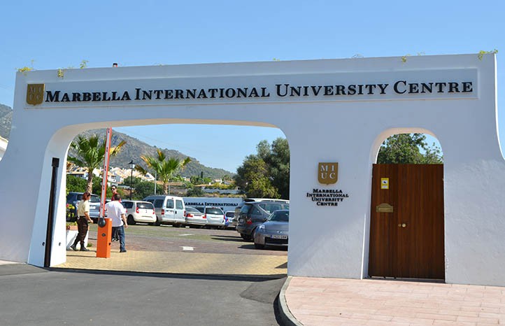 La Junta inspecciona la universidad que impulsó Ángeles Muñoz en Marbella