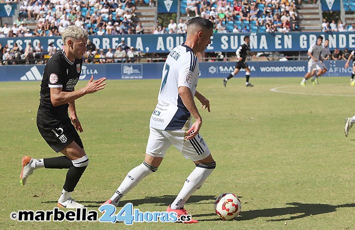Callejón tira del Marbella FC en un triunfo de mérito ante el Mérida (1-0)