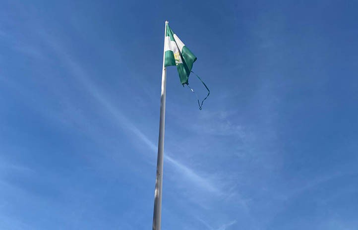 El PP rechaza colocar la bandera de Andalucía en el bulevar de San Pedro