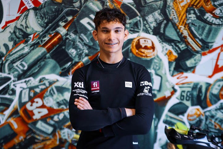 Jesús Ríos cambia de equipo y repetirá en 2025 en el Mundial JuniorGP