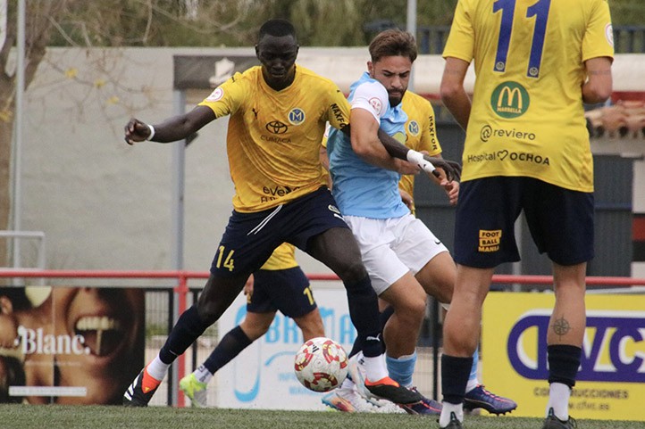 El FC Marbellí suma una nueva victoria (1-0) para acercarse a la salvación