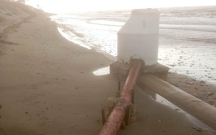 El temporal vuelve a generar destrozos en el litoral de Marbella