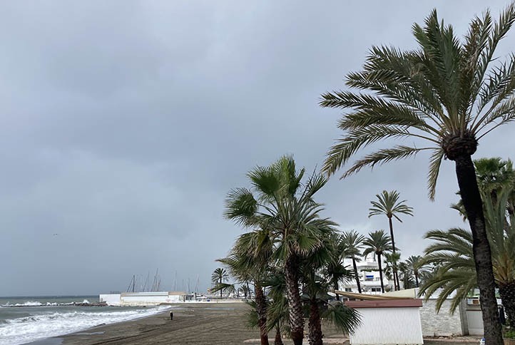 Continúan las lluvias en Marbella con más de 40 litros este jueves