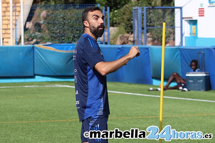Carlos de Lerma: "Nuestro objetivo es ir al partido contra el Castilla a ganar"