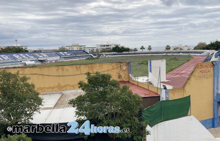 El estadio municipal de Marbella cumple cuatro años clausurado y abandonado