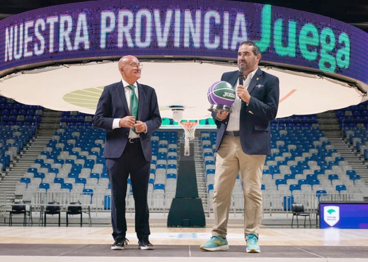 Aprobado el pago de más facturas y sin contrato de Cardeña en Deportes