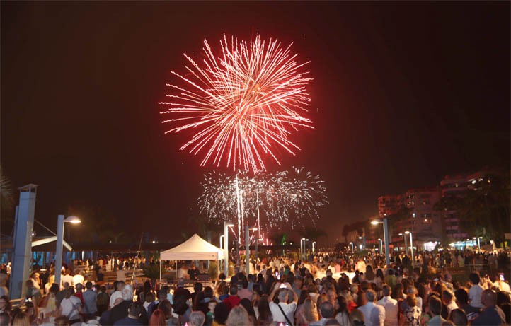 Pregón, coronación y fuegos artificiales abren la Feria de Marbella 2025
