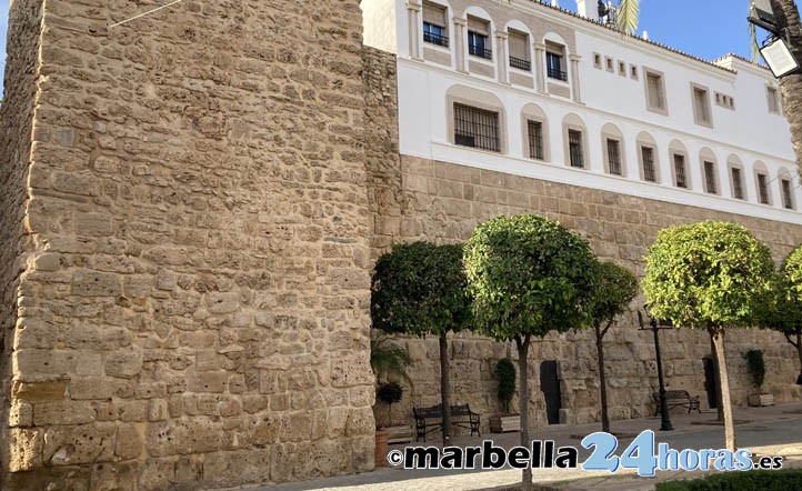 Marbella estrena en la muralla del Castillo un "video mapping"