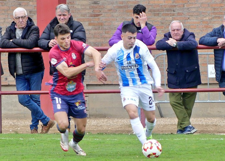El Marbella FC cierra su cuarto fichaje: el extremo sub'23 Álex Toper