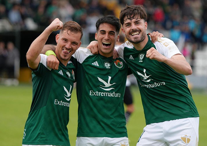 El Marbella FC refuerza el ataque con el delantero valenciano Pau Palacín