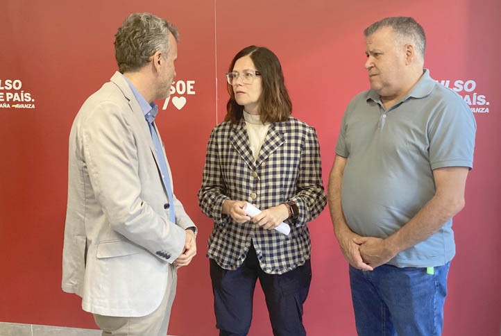 El PSOE critica el "estado lamentable de suciedad" en las calles de Marbella