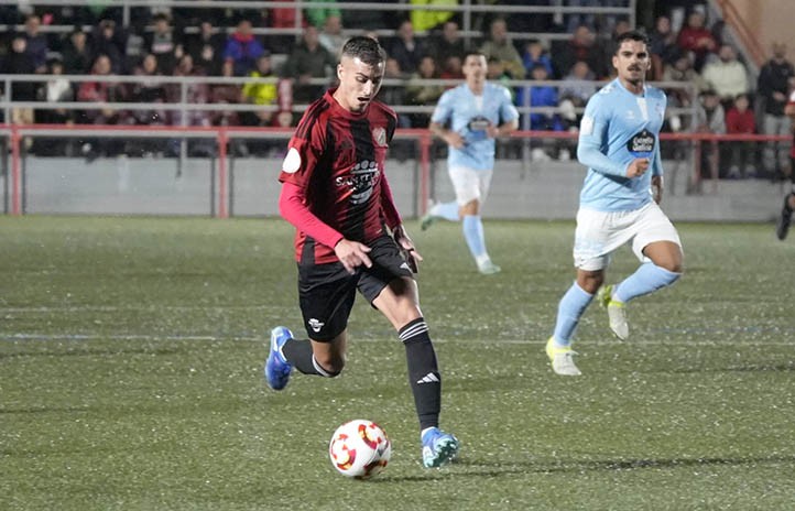 El extremo Kiko Carmona cambia la UD San Pedro por el FC Marbellí