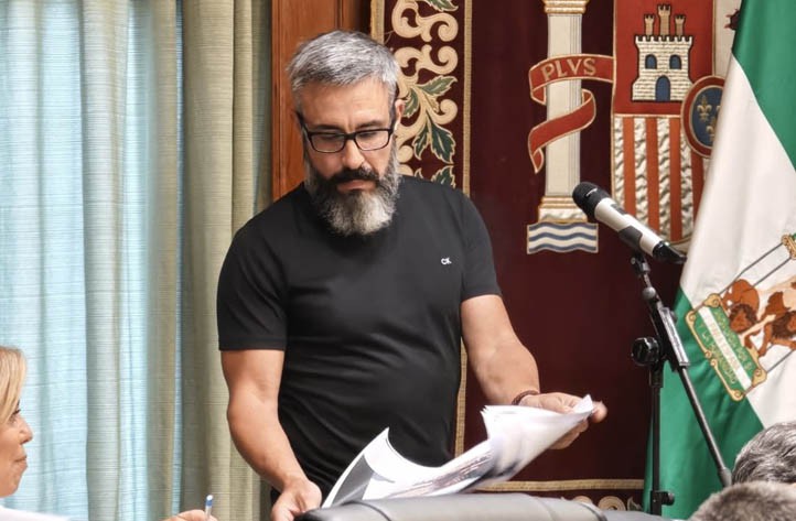 El PSOE fuerza al Ayuntamiento a apoyar a los trabajadores de Avanza