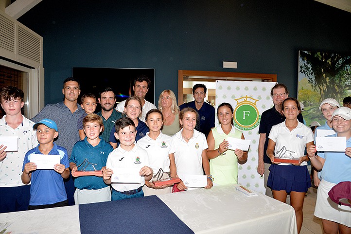 Un centenar de jóvenes golfistas brillan en el Open de Aloha - Fundación Banús