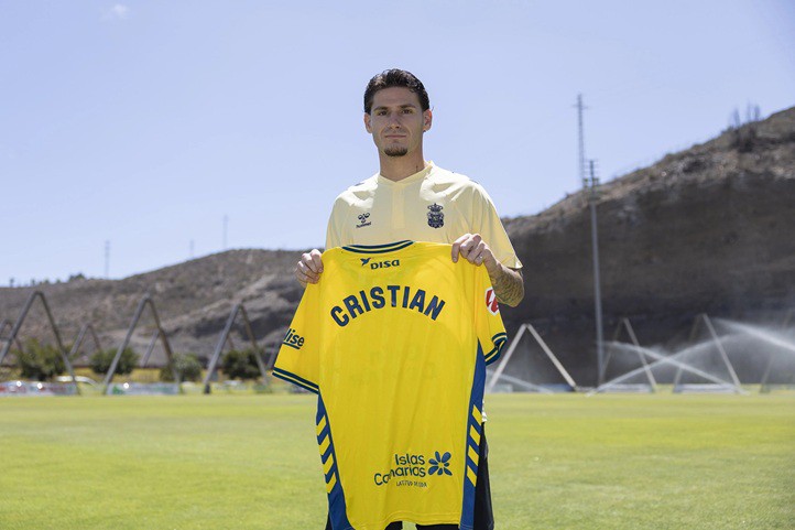 El marbellí Cristian Gutiérrez firma por la UD Las Palmas hasta 2028