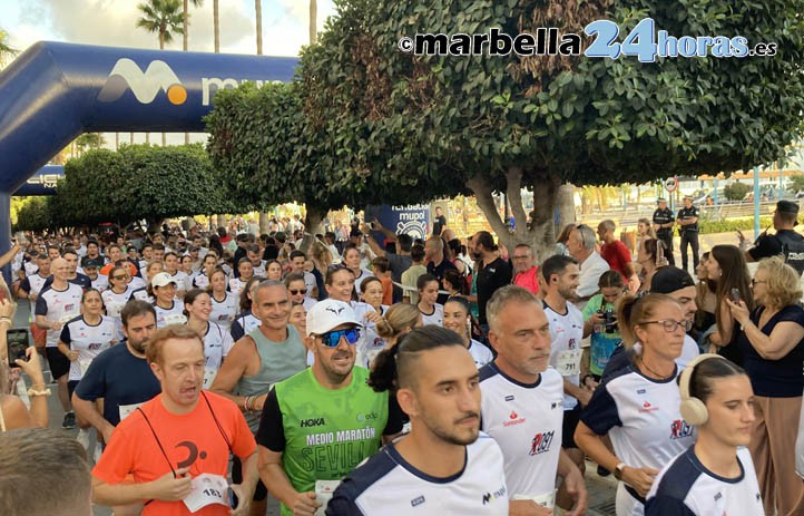 Éxito de la carrera solidaria de la Policía Nacional en Marbella con 800 atletas